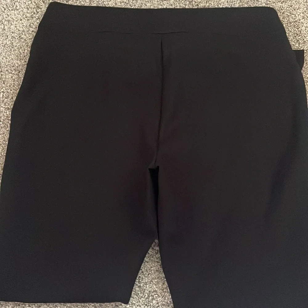 Nygard slims by Peter Nygard black pant size large
